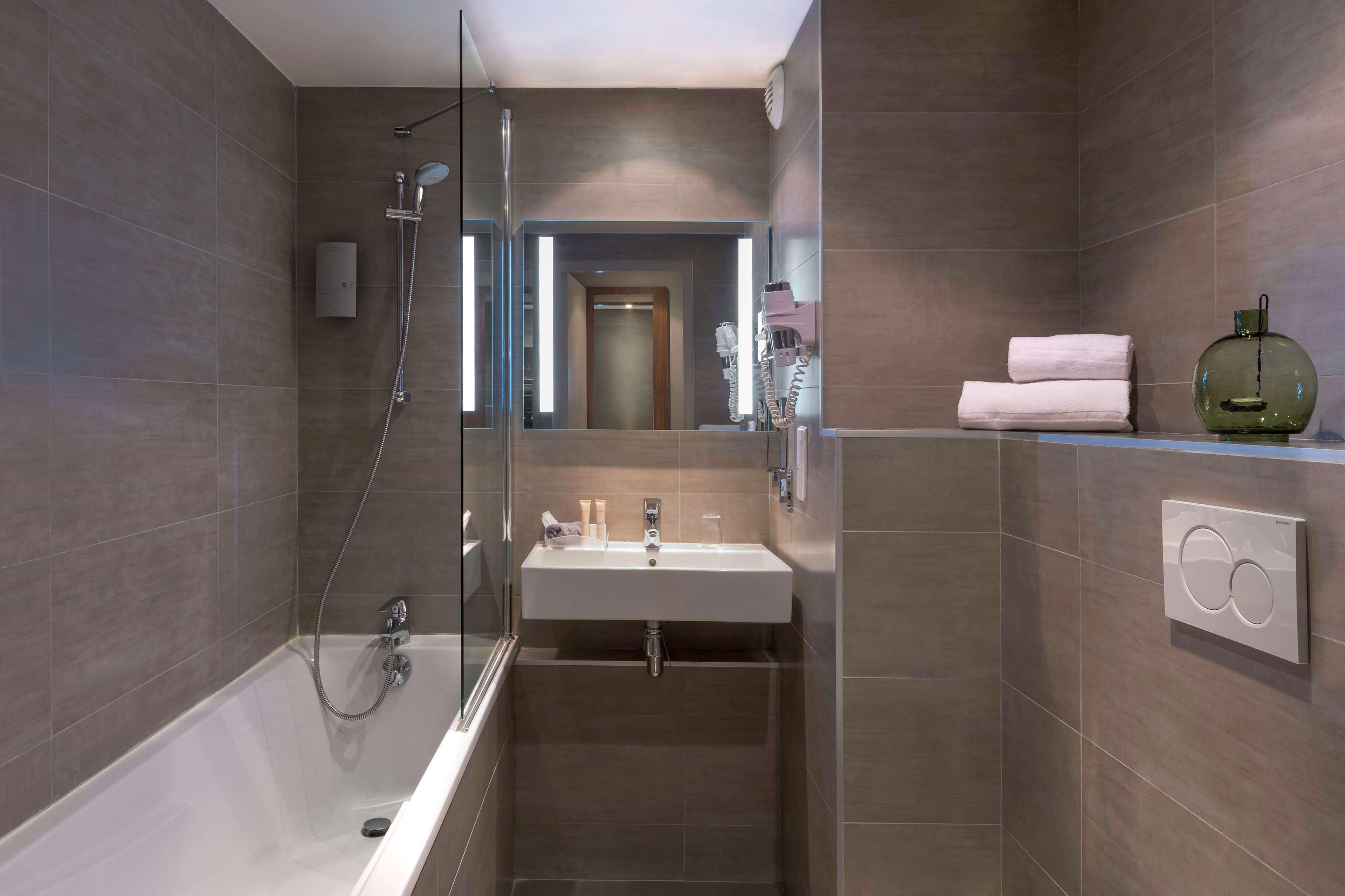 Western Du Parc 4*